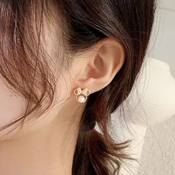 MINNIE PEARL Crystal STUD  Earrings With Gift Bag - Picture 3 of 6